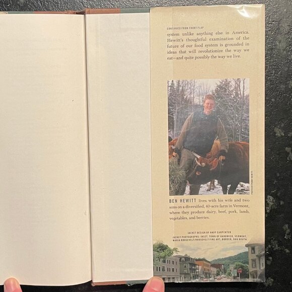 "The Town That Food Saved," 2009 First Ed. Hardcover Book - Picture 6 of 8